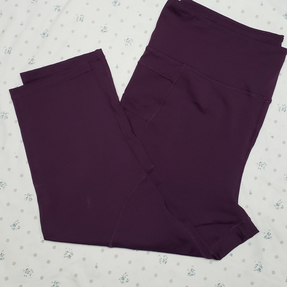 Zyia Pocket Light n Tight Hi Rise Capri